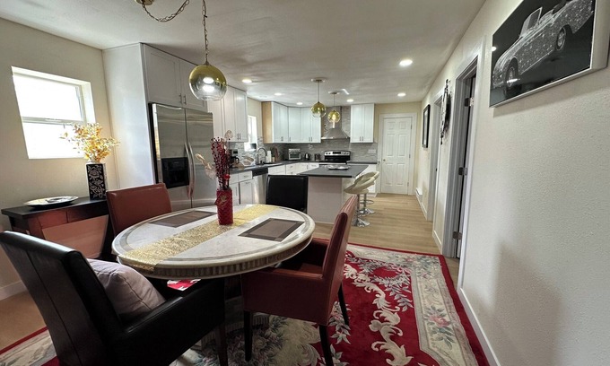 Ely House | Charming 2-bedroom house Sleep 6 with WiFi in Ely