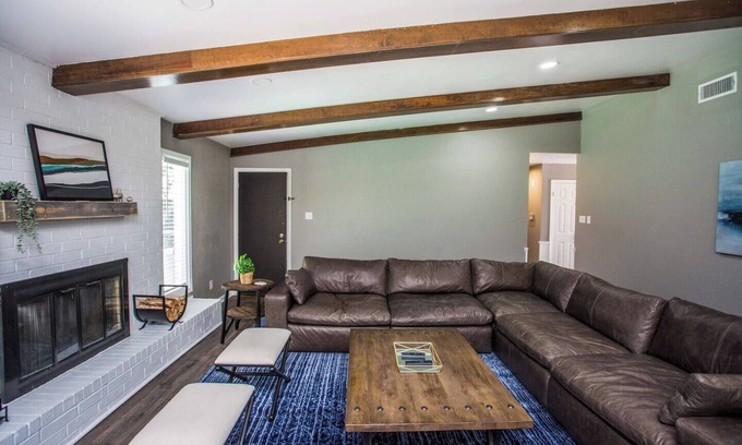 Lubbock House | Charming 3-bedroom house with WiFi and AC in enchanting Lubbock