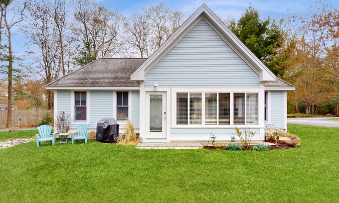 Summer Village Cottage | Charming Cottage at Summer Village with Pools, Pickleball, Bocce and Game Room