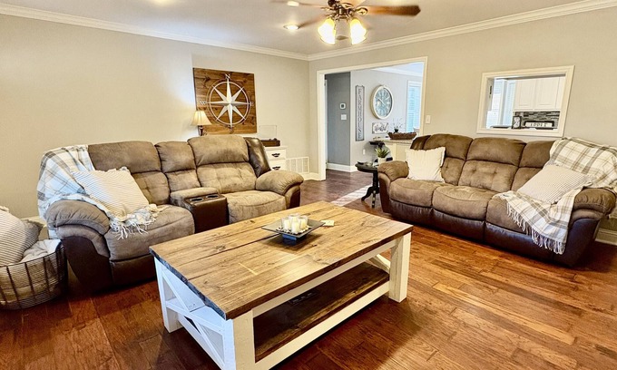 Sulphur Springs House | Charming Country Getaway in Reilly Springs