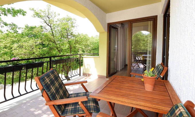 Cancini Apartment | Charming one bedroom apartment near Porec with balcony
