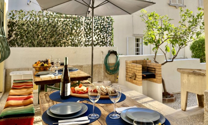 Se House | Charming Villa in the CITY CENTER w/OUTDOOR PATIO! FREEPARKING
