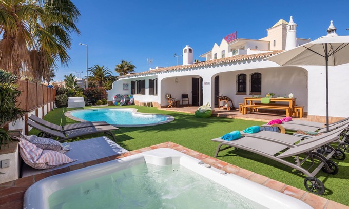 Areias de Sao Joao Villa | Charming Villa, top location, pools, inner courtyard and panoramic terrace