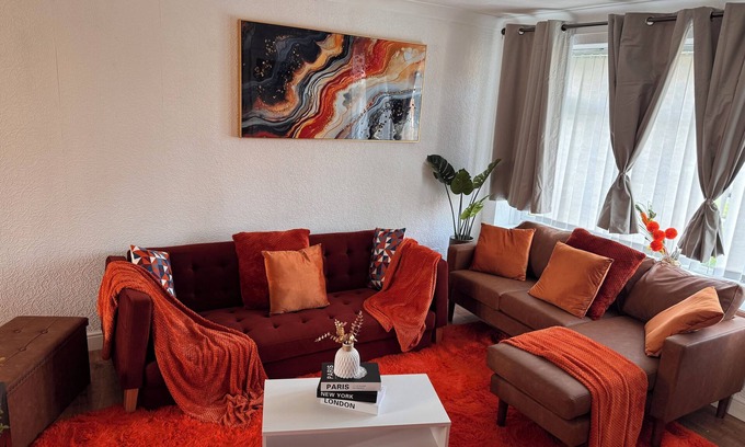 Strood House | Chester House, 3 bedrooms ample living-space