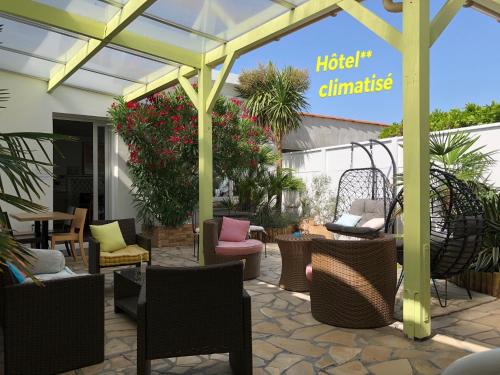 Royan Hotel | Cit'Hotel Atlantis
