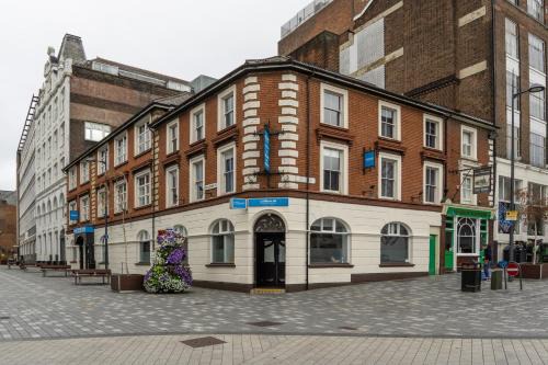 Luton Hotel | CiTi Hotel London Luton