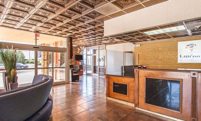Auburn Hotel | Clarion Inn & Suites University Center
