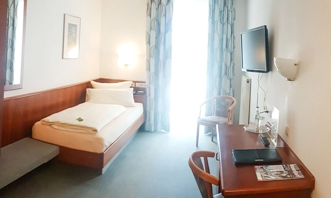 Meckenbeuren Apartment | Classic Single Room Plus