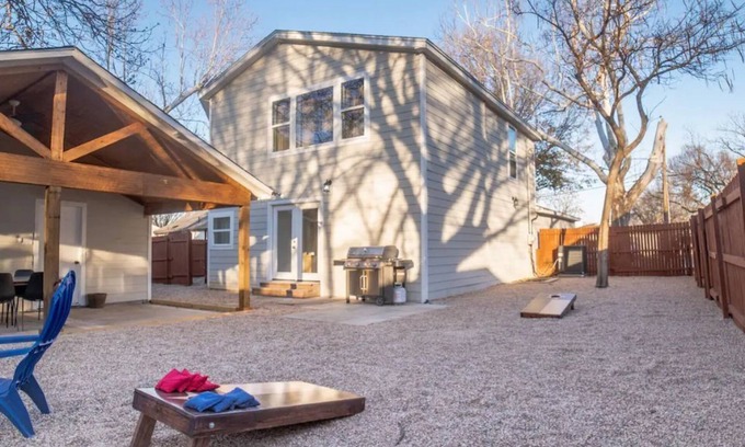 Fort Worth House | Clean Fort Worth 4bed/3bath house close to it all!