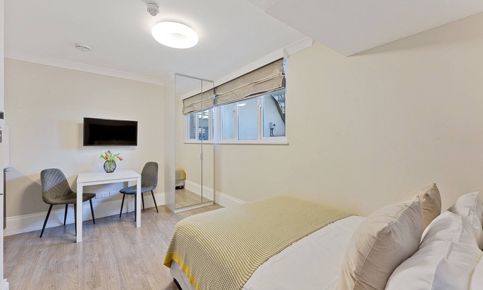 Earl's Court Apartment | Cleveland Residences Kensington
