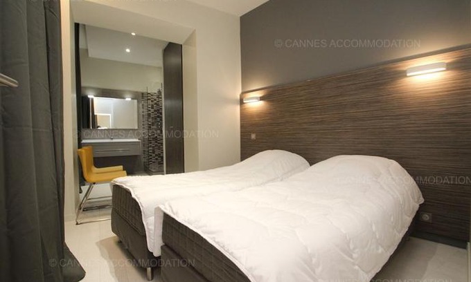 Cannes City Centre Apartment | Clic 20