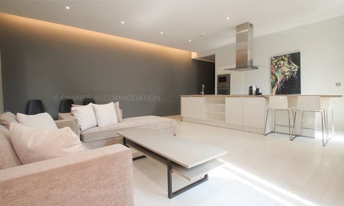 Cannes City Centre Apartment | Clic 21