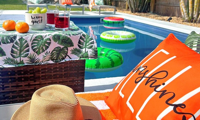 Arlington Park Villa | Close to Beaches|Pool|Fire Pit|Game Room|King Beds