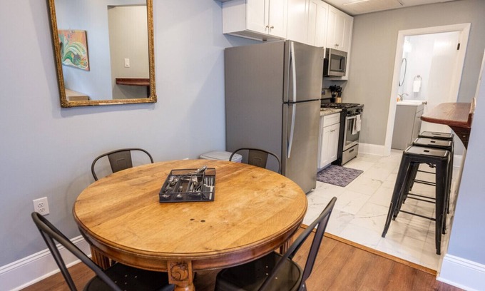 Saint Roch House | Close to Frenchmen, great bars and restaurants nearby