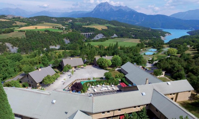 Chorges Hotel | Club Vacances Bleues Les Horizons du Lac (anciennement Serre-du-Villard)