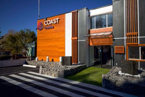 East Side Hotel | Coast Metro Vancouver Hotel