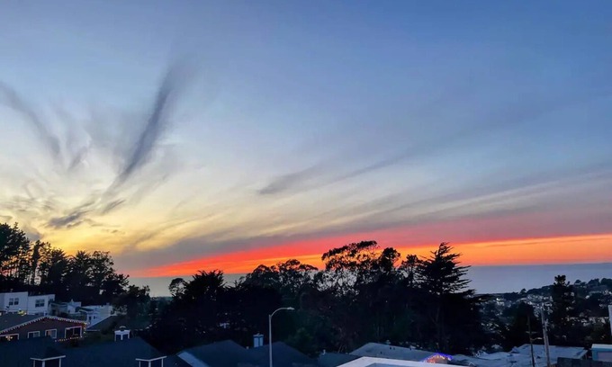 Pacifica House | Coastal Oasis Ocean-View Home-near San Fransisco, beaches and hiking trails