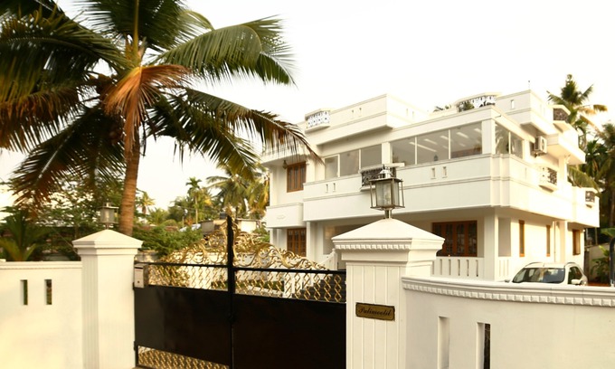 Kumbalam Hotel | Cochin Cove Homestay