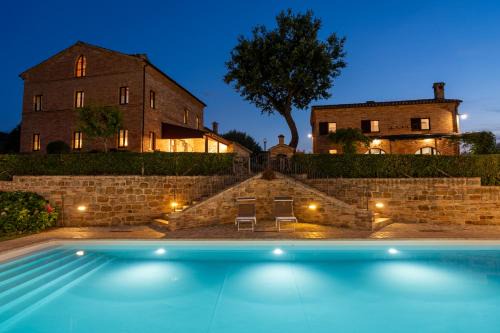 SantʼAngelo in Pontano Villa | Collerovere Country House