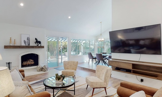 Thousand Oaks House | Come Home & Enjoy the Fruit!