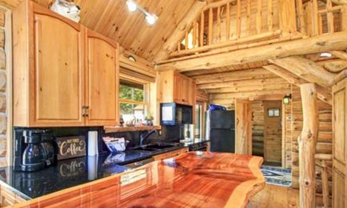 Mears Cabin | Come stay at White Birch Cabin
