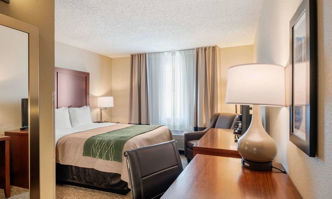 Medford Hotel | Comfort Inn Medford North