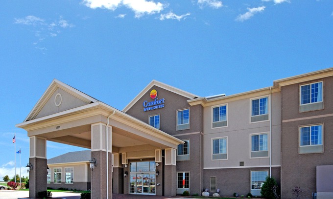 Morrisonville Hotel | Comfort Inn & Suites DeForest