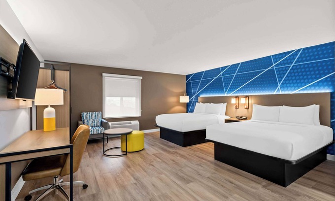 South Salt Lake Hotel | Comfort Inn & Suites Salt Lake City I-80 I-15 Downtown