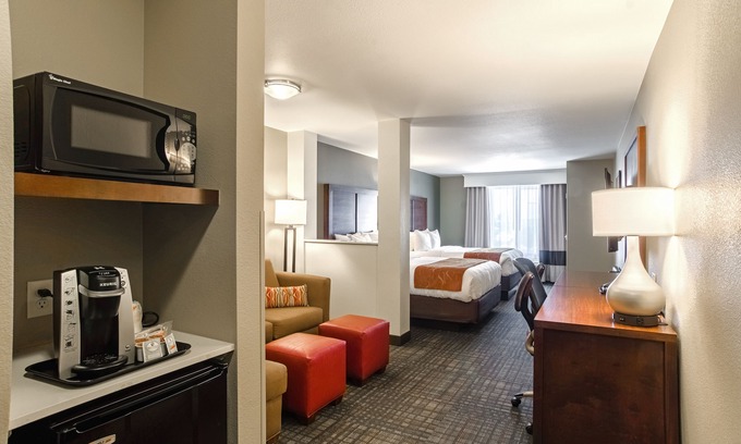 Loveland Hotel | Comfort Suites Loveland