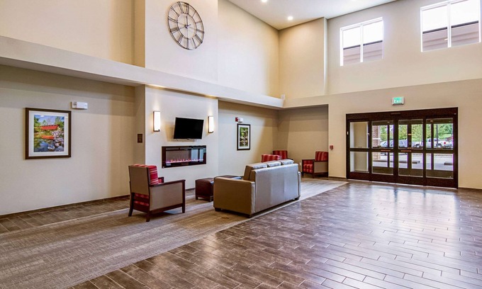 Wooster Hotel | Comfort Suites Wooster near University Campus