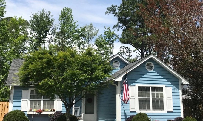 Wilmington House | Comfortable Midtown Cottage in Quiet Neighborhood