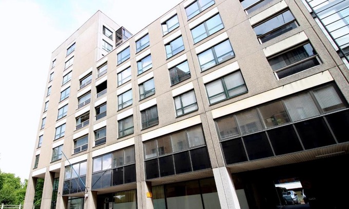 Kluuvi Apartment | Compact top-floor studio apartment in Helsinki city center - Mikonkatu 25