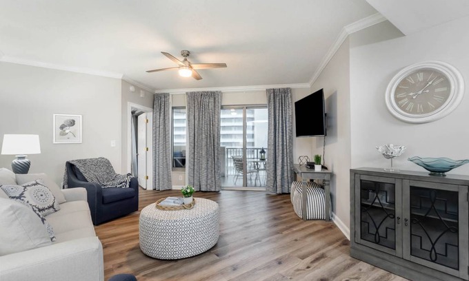 Arcadian Shores Condo | Condo ∙ 3 bedrooms ∙ 10 guests
