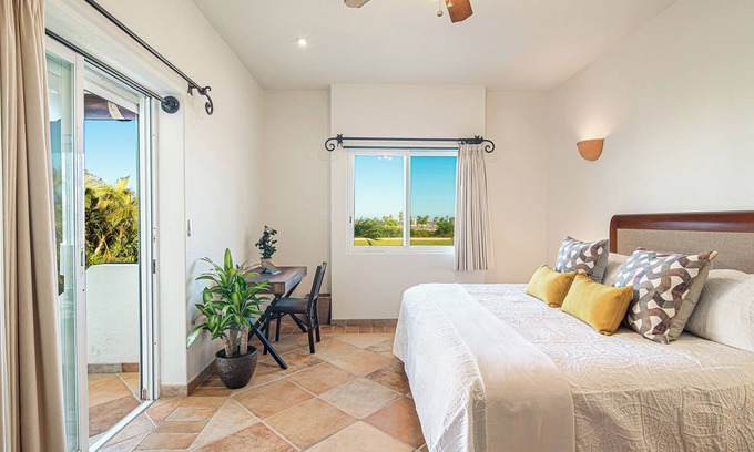 Campo de Golf Fonatur Apartment | Condo Las Quintas, Alberca, Camina a la Playa y al Art Walk de San Jose del Cabo