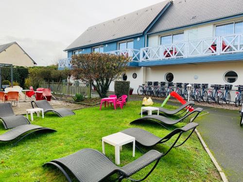 La Riviere-Saint-Sauveur Hotel | Contact hôtel - Hôtel Les Bleuets & SPA