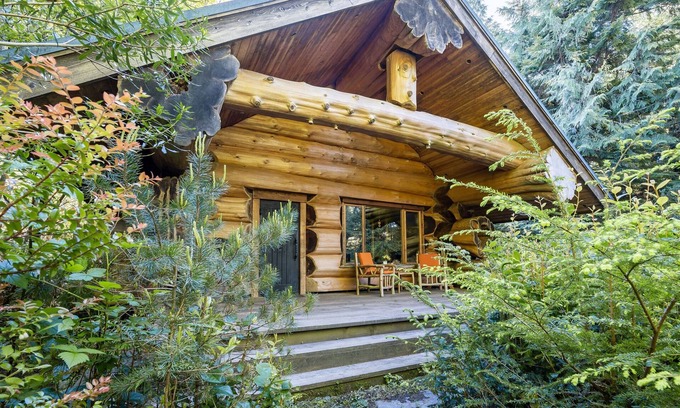 Ucluelet Cabin | Copper Cabin- Hot Tub, Luxury, Romantic