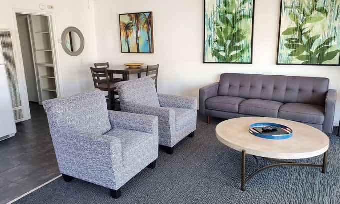 San Clemente Hotel | Coronado Two Bedroom Suite - (Non-View)