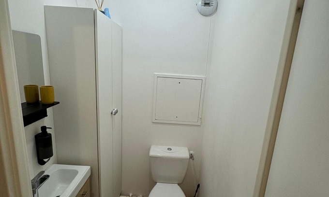 Saint-Denis Apartment | Cosy 2 bedroom Apartment in Saint Denis - 20 min walk from Stade de France