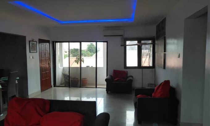 Surulere Apartment | Cosy and large apartment in Lagos Nigeria