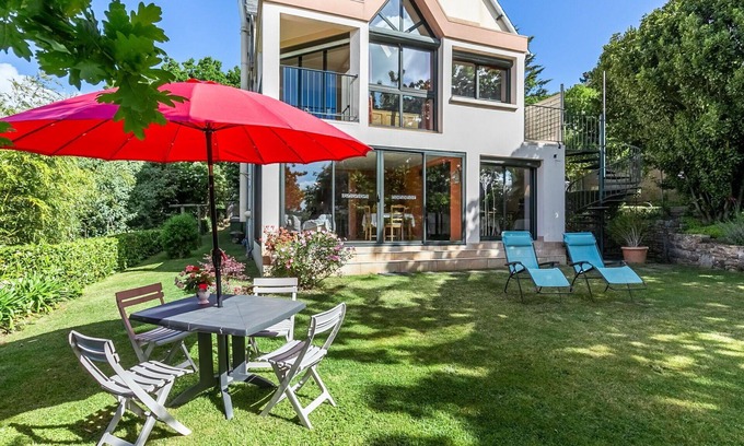 Daoulas Apartment | Cosy apartment for 2 people with WIFI, TV, pets allowed and parking
