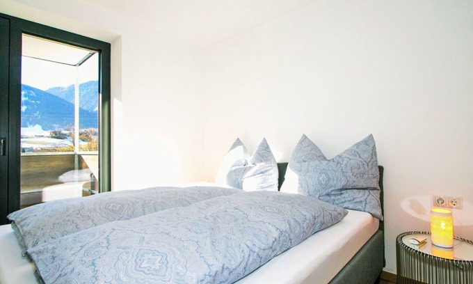 Axams Apartment | Cosy apartment for 3 people with WIFI, TV and terrace