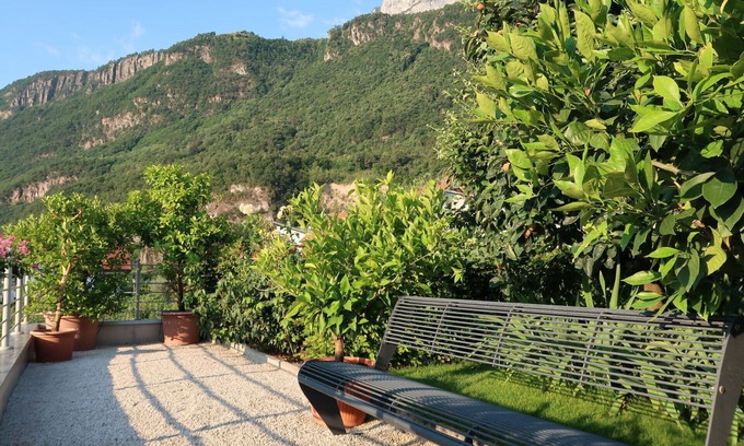 Andriano Apartment | Cosy apartment for 4 people with WIFI, pool, TV and patio