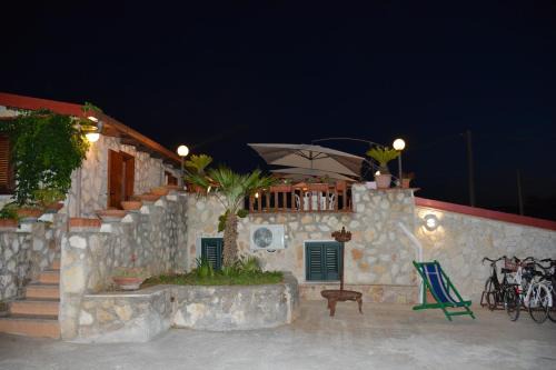 Montincello Apartment | Cosy apartment with terrace and garden in Vieste 40 m²