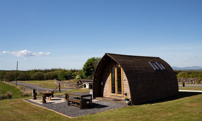 Newton Stewart Cabin | Cosy Rural Cabin With Great Views