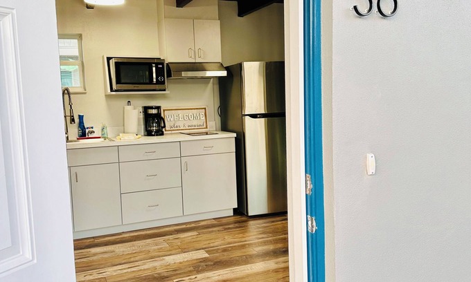 Tavares Cottage | Cottage 36: Sunshine Suite - Waterfront Lodging in Downtown Tavares, FL