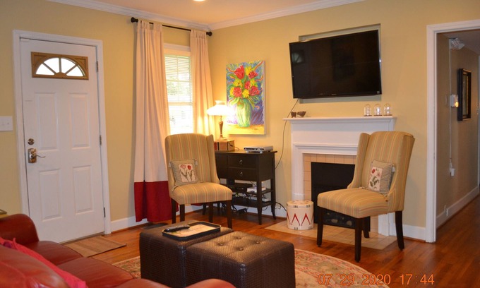 Tuscaloosa House | Cottage at Hackberry Circle