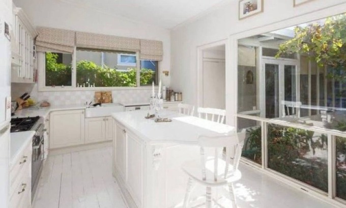 Leederville Cottage | Cottage located in Leederville near shops and restaurants free WIFI