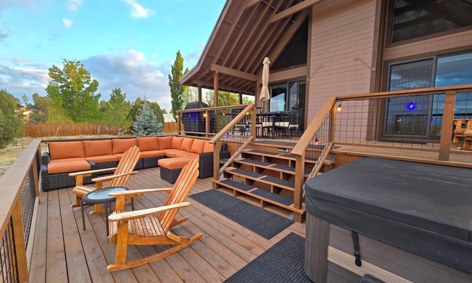 Show Low Ski Chalet | Country Cabin 1 Acre Hot Tub Fire Pit Scenic Views