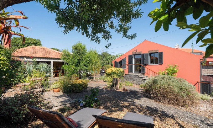 Prazeres House | Country House in Fajã da Ovelha - Casa da Raposeira