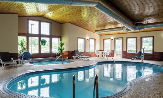 Two Harbors Hotel | Country Inn of Two Harbors